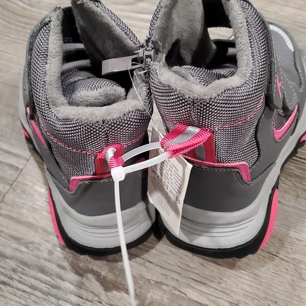 K Komforme Snowboots Size 6